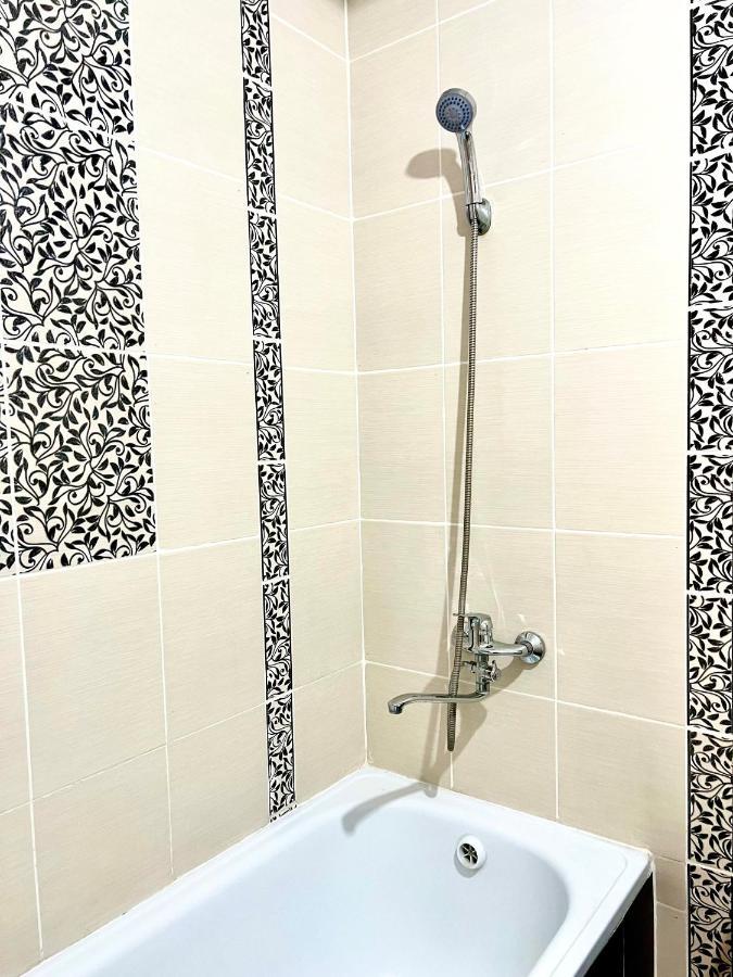 Hyat Apartment 比什凯克 外观 照片
