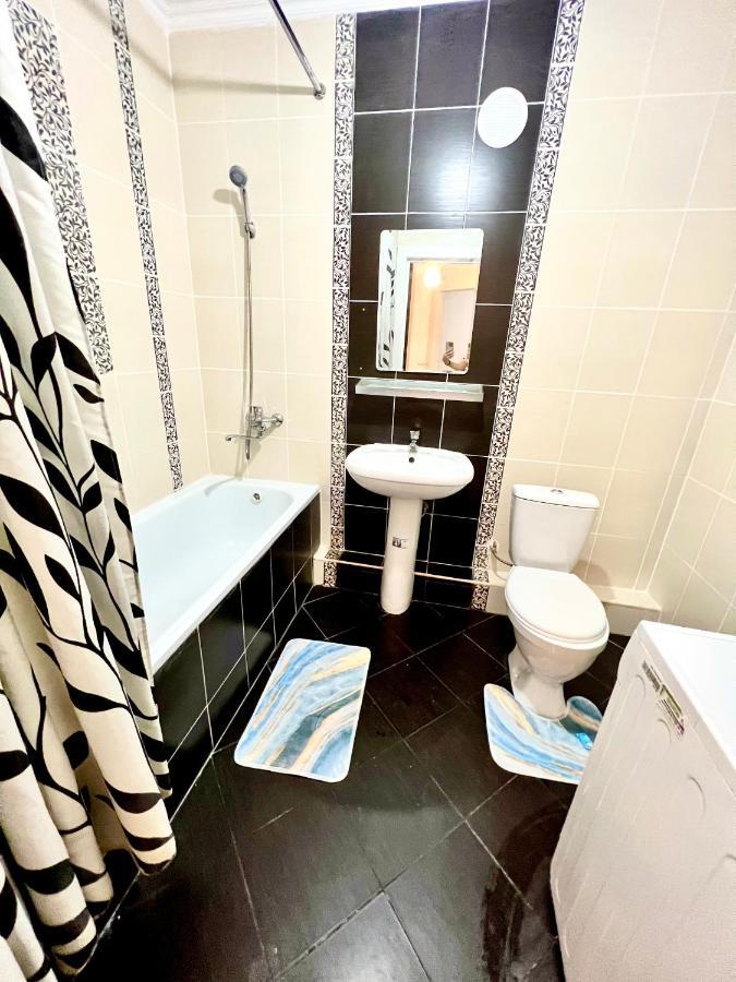 Hyat Apartment 比什凯克 外观 照片