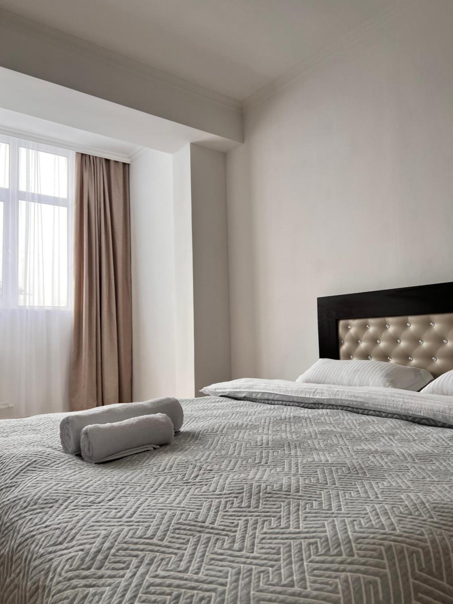 Hyat Apartment 比什凯克 外观 照片
