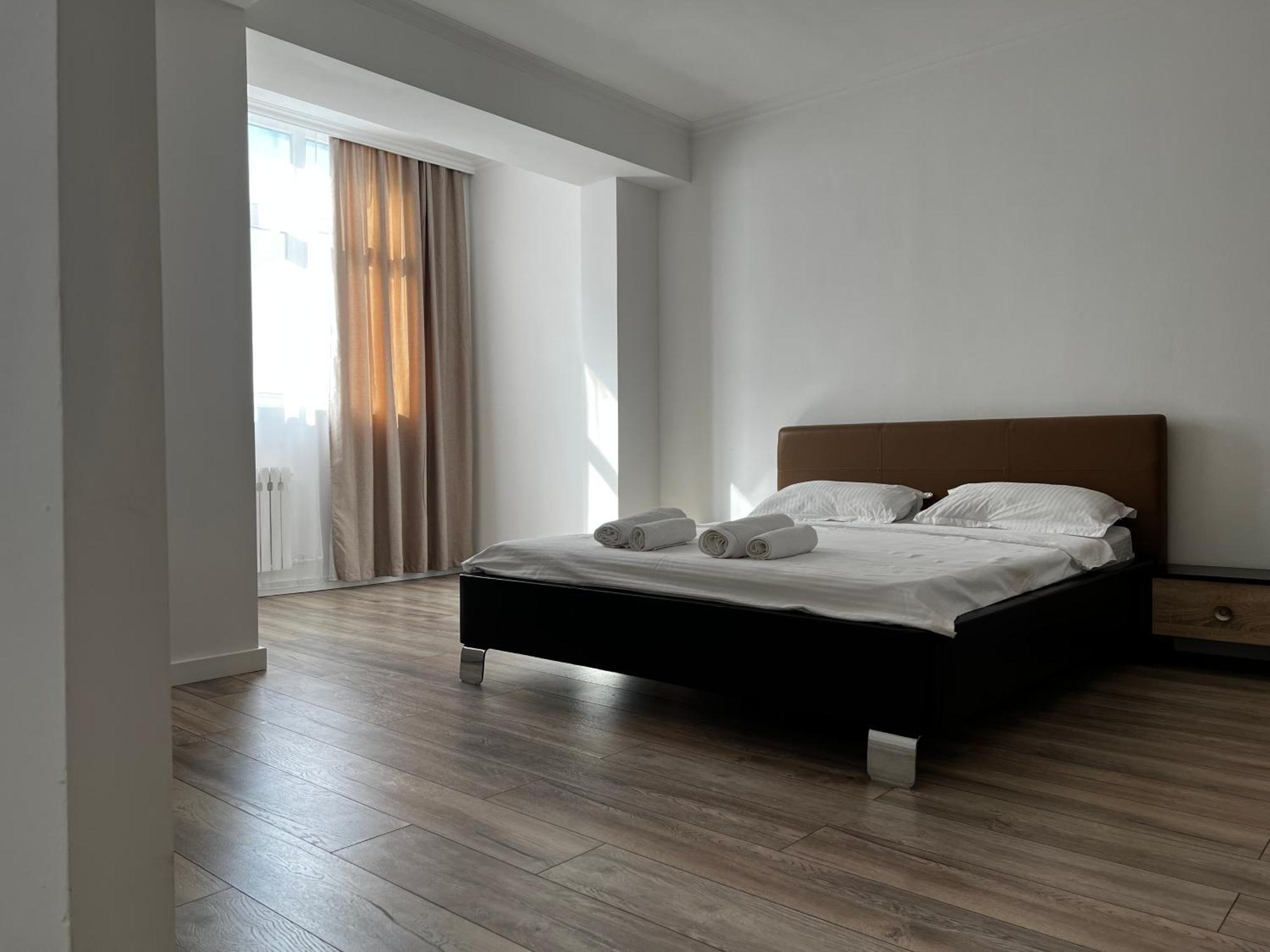 Hyat Apartment 比什凯克 外观 照片